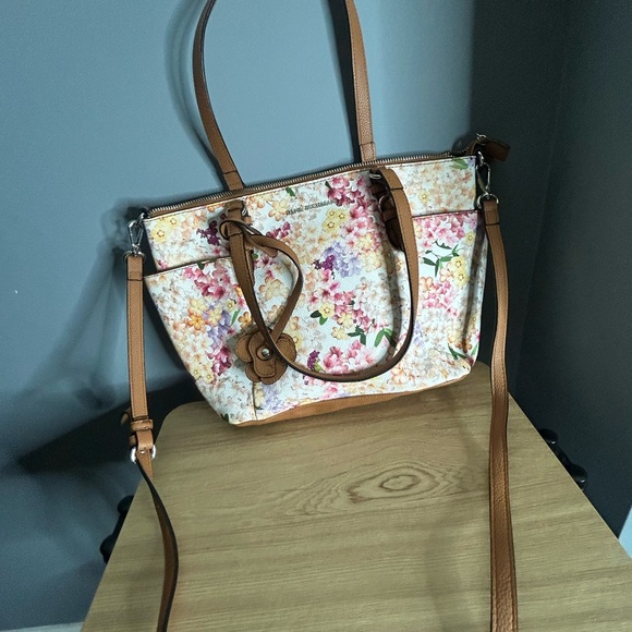 Dana Buchanan Floral Crossbody Satchel with Tan Accents - Picture 4 of 9